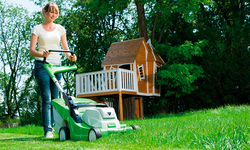máy cắt cỏ điện hàng đầu