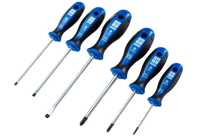 Mga naka-diskurong screwdrivers