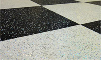 Švelnios grindų šachmatų lentos su blizgučiais