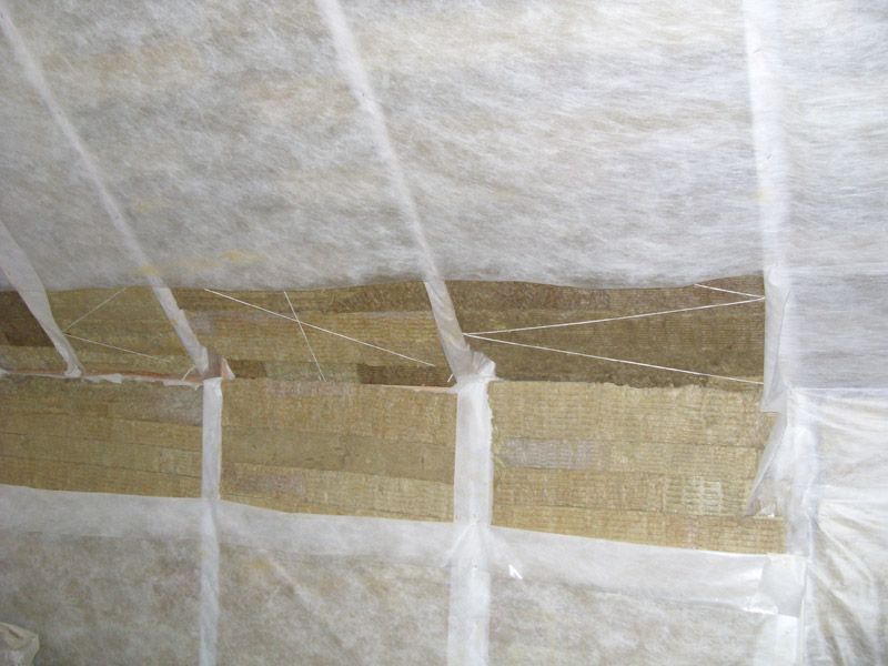 Isolante de telhado com lã de basalto