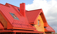 Casa particular com um telhado de costura