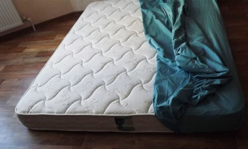 Matracok méretei - milyen szabványos méretek és hogyan válasszák ki az ágyhoz matracot