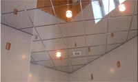 Огледален таван