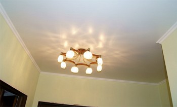 Плюсове и минуси на опънати тавани от плат и PVC