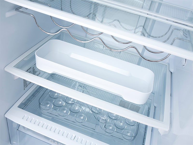 Mga istante ng reprigerator