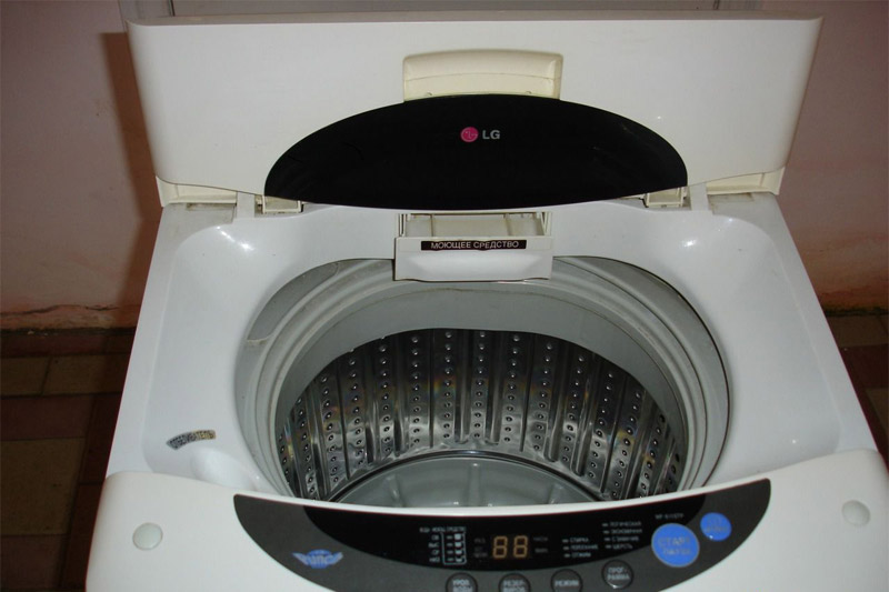 Πλυντήριο ρούχων με ενεργοποιητή